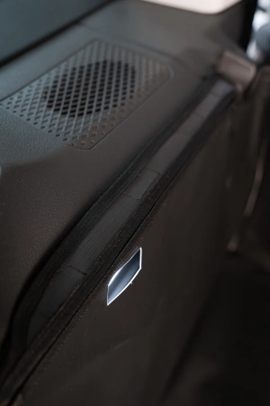 Mata do bagażnika VW Caddy 2021- 5os. Premium Zefir winyl czarny