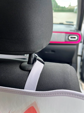 Osłona na tył fotela mata ochronna do auta samochodowa dla dzieci KOTEK