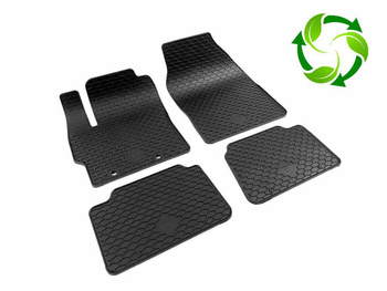 Dywaniki gumowe TPE do Toyota Yaris 2020-