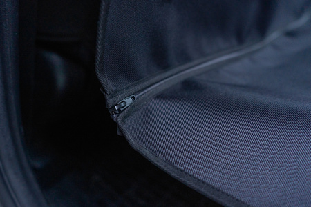 Mata ochronna na tylną kanapę uniwersalna czarna