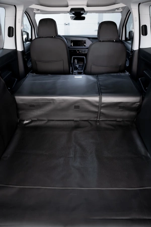 Mata do bagażnika VW Caddy 2021- 5os. Premium Zefir winyl czarny