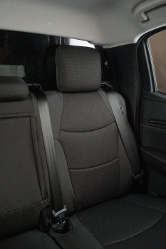 Pokrowce na fotele samochodowe ISUZU D-Max 2020- ekoskóra 5 os.