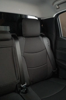 Pokrowce na fotele samochodowe ISUZU D-Max 2020- żakard i ekoskóra 5 os.
